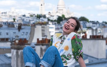 300 000 ans, Manon Bril