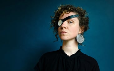 Laura Perrudin — Tempus