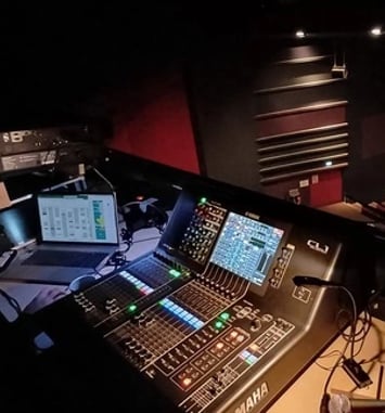 Visite du Théâtre Madeleine-Renaud et de ses studios d'enregistrement