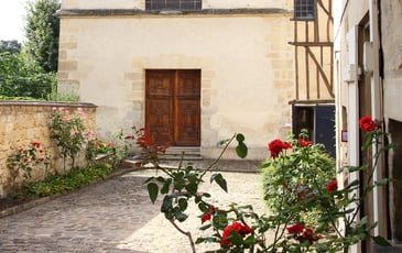 Présentation de photographies et d'archives du Carmel de Pontoise