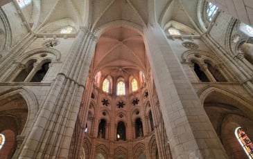 Déambulations dans l'église Saint-Sulpice de Chars