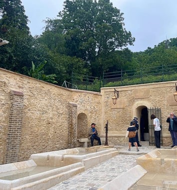 Visite du lavoir du Chenêt