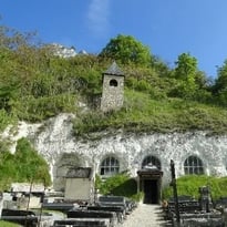 Ouverture de l'unique église troglodyte en Île-de-France