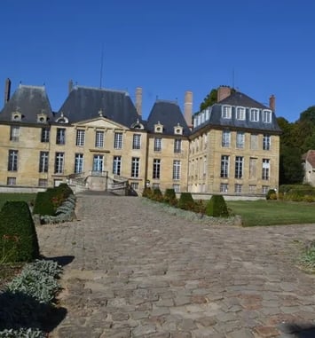 Visite des extérieurs, de l'Orangerie et du parc du Château de Montgeroult