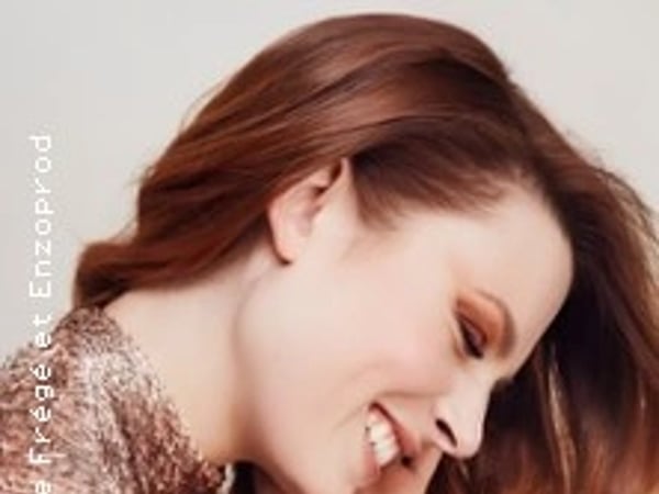 Elodie Frégé