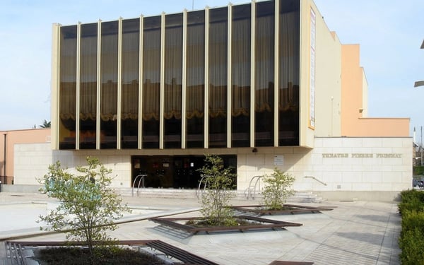 Façade du théâtre Pierre Fresnay à Ermont