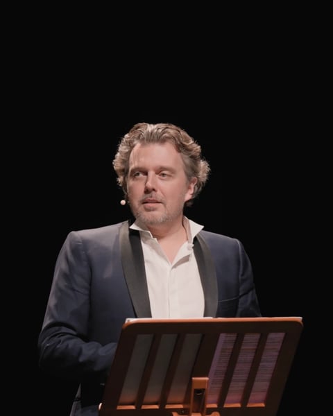 Je n'aime pas le classique, mais avec Alex Vizorek j'aime bien !